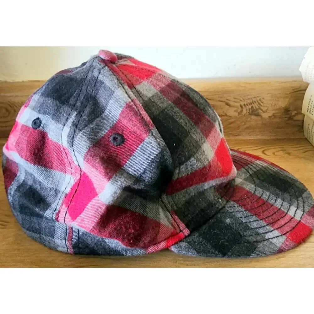 DC Comics Superman Hat L/XL Plaid Red Black Gray White Flat Bill Cap Men's